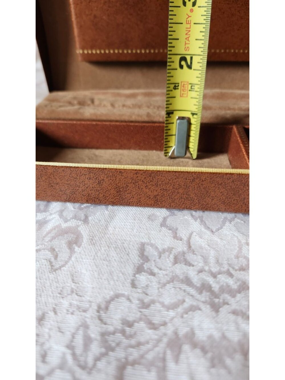 Vintage 1970s Shields Mens Brown Gold Crown Pattern Jewelry Box Clamshell Velour - Picture 9 of 9